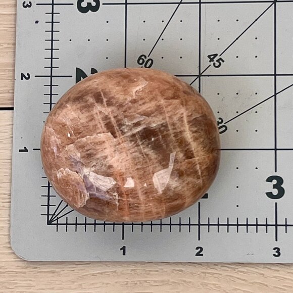 Peach Moonstone Tumbled Palm Stone Talisman - Crystal Enthusiast/Healing Stones - Picture 12 of 12